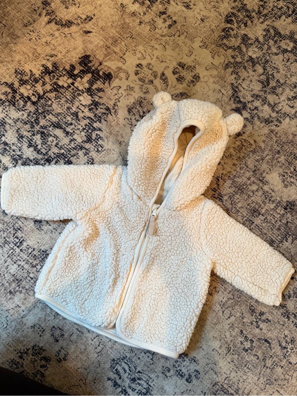 H&M Cream Baby Sherpa Jacket Size 3mo
